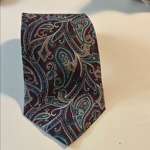 Vintage silk Dior paisley print men’s tie L 55” no flaw